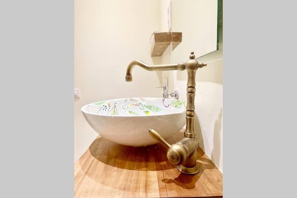 דירות סיטגס Cozy Studio With Balcony In The Best Place מראה חיצוני תמונה